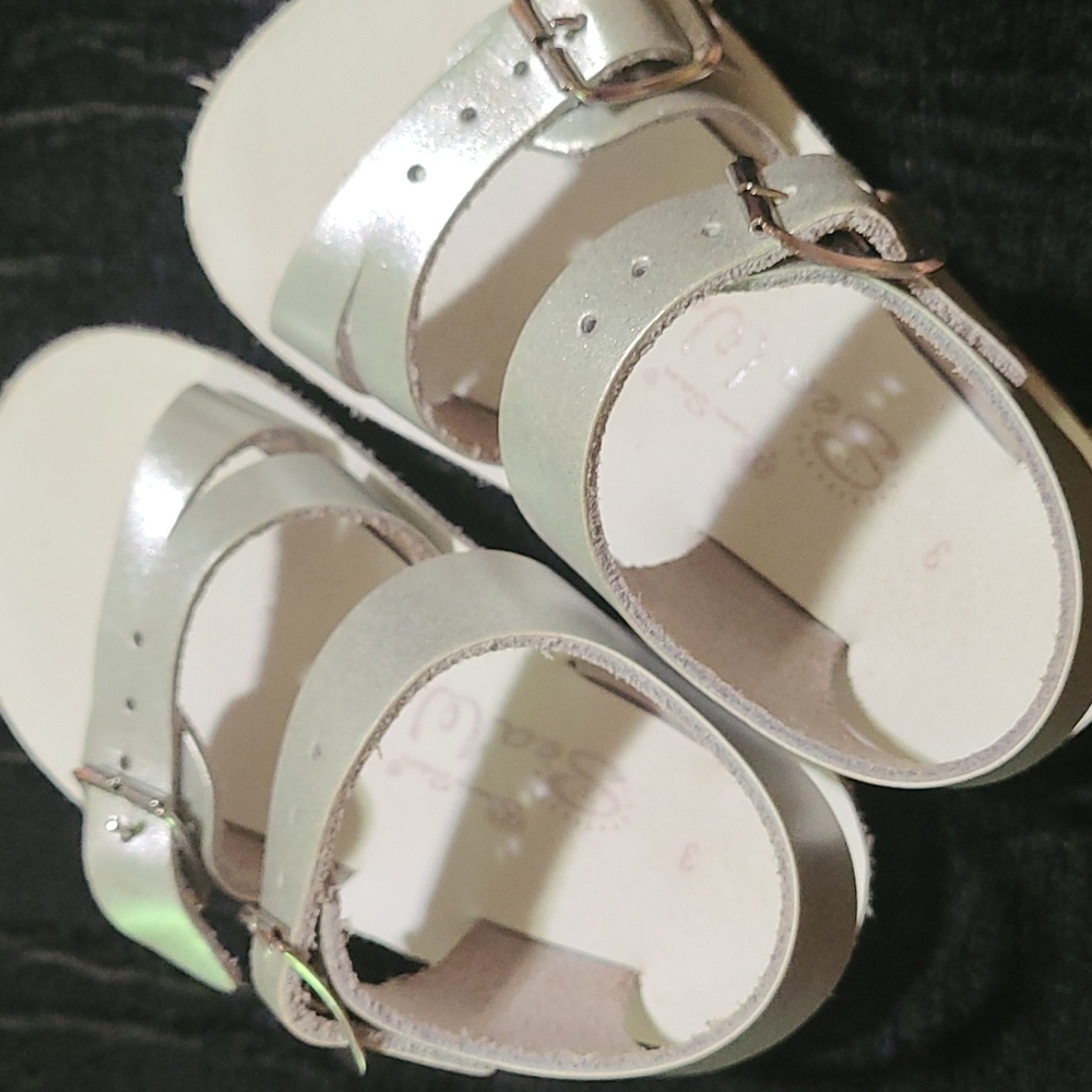 Sun San Silver Sea Wees size 3